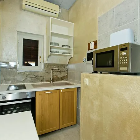 Apartment Cvjetan *