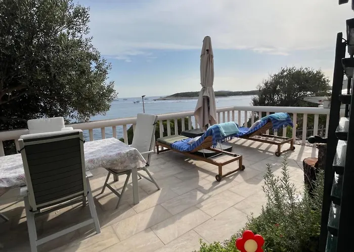 Cvjetan Appartamento Hvar Town